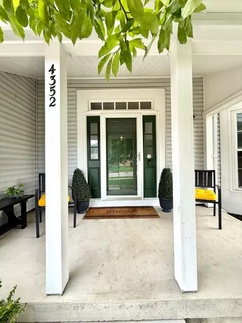 4352 Plymouth Rock Ct, Columbus, OH 43230