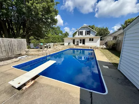 537 Harrison St, New Lexington, OH 43764