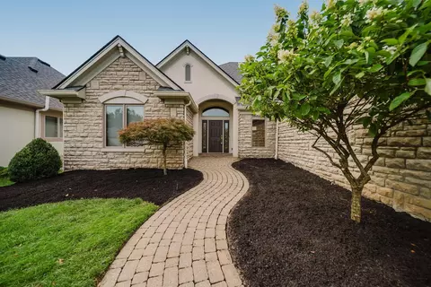 669 Slemmons Dr, Columbus, OH 43235