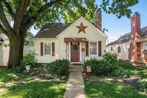 128 E Royal Forest Blvd, Columbus, OH 43214