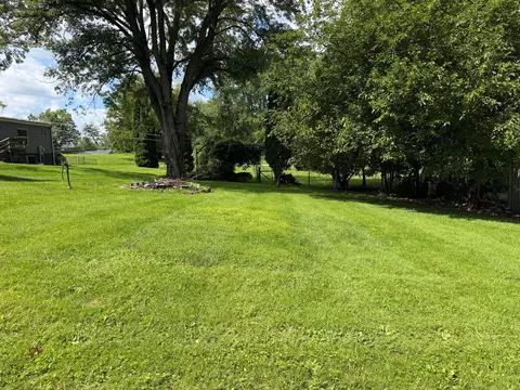13199 Maple Rd NE, Thornville, OH 43076