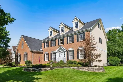 730 Southbluff Dr, Westerville, OH 43082