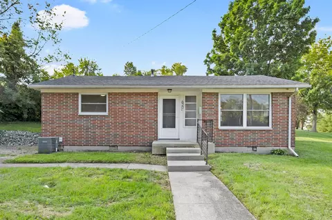 620 N Park St, Bellefontaine, OH 43311