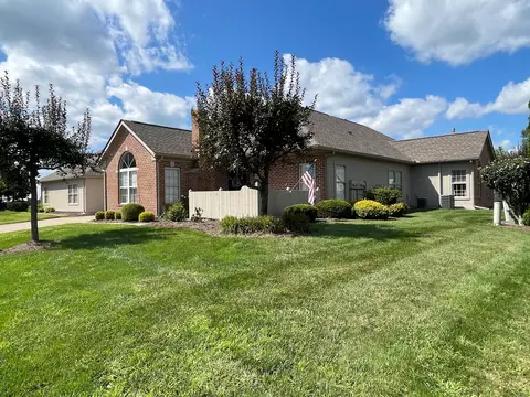 14 Woodberry Dr, Mount Vernon, OH 43050