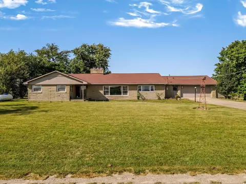 217 Flakes Ford Rd SE, Washington Court House, OH 43160