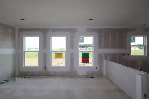 Living - 3882 Maize View Dr, Delaware, OH 43015 photo 1 of 2
