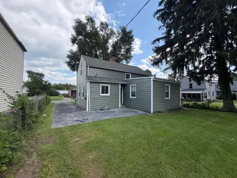 Exterior - 601 Rhoads Ave, Columbus, OH 43205 photo 6 of 7