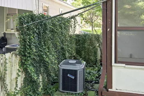 Exterior - 283 E Beechwold Blvd, Columbus, OH 43214 photo 17 of 17