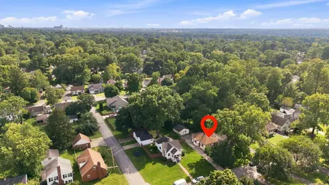 View/Area - 283 E Beechwold Blvd, Columbus, OH 43214 photo 4 of 7