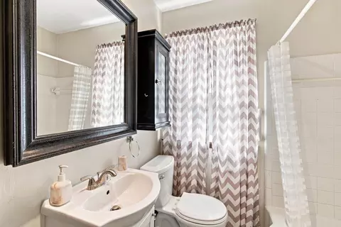 Bath - 283 E Beechwold Blvd, Columbus, OH 43214 photo 1 of 4