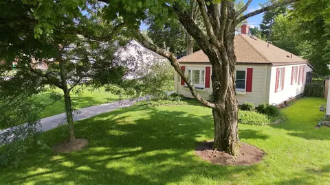 Exterior - 283 E Beechwold Blvd, Columbus, OH 43214 photo 2 of 17