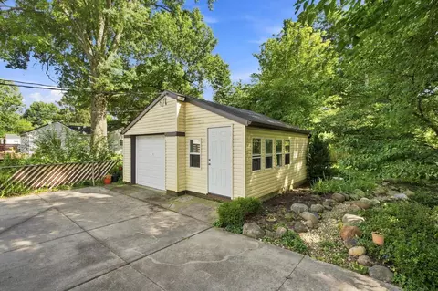 Exterior - 283 E Beechwold Blvd, Columbus, OH 43214 photo 13 of 17