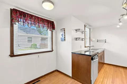 Kitchen - 283 E Beechwold Blvd, Columbus, OH 43214 photo 1 of 5