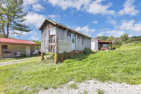 Exterior - 16451 Cox Rd, Logan, OH 43138 photo 7 of 10