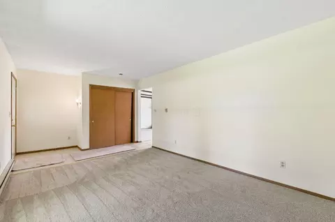 Living - 4143 Zuber Rd, Orient, OH 43146 photo 1 of 6