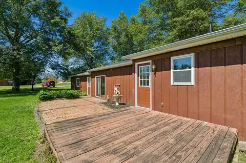 Exterior - 4143 Zuber Rd, Orient, OH 43146 photo 5 of 12