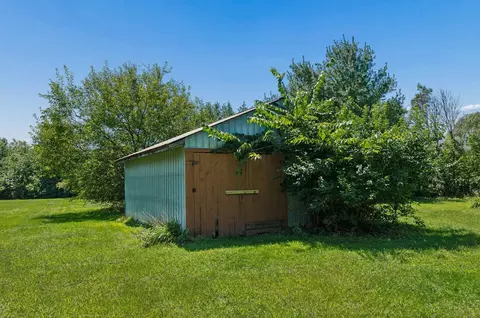 Exterior - 4143 Zuber Rd, Orient, OH 43146 photo 10 of 12