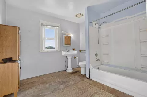 Bath - 573 E Main St, Newark, OH 43055 photo 1 of 2