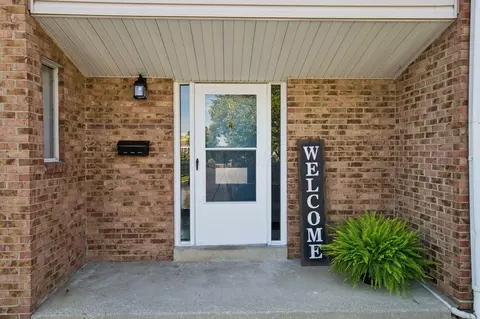 121 W Ticonderoga Dr #G, Westerville, OH 43081