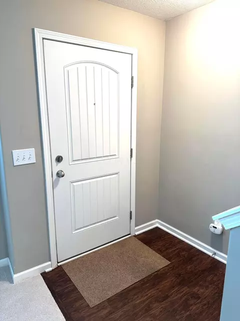 Entry Way - 5545 Eagle River Dr #649, Dublin, OH 43016 photo 1 of 1