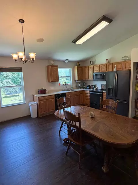 Kitchen - 323 Haystack Ave, Pataskala, OH 43062 photo 4 of 4