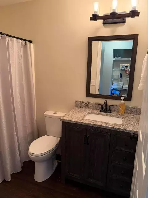 Bath - 323 Haystack Ave, Pataskala, OH 43062 photo 1 of 4