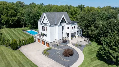 100 Stonesthrow Dr SW, Alexandria, OH 43001