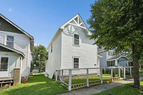1498 Briarwood Ave, Columbus, OH 43211