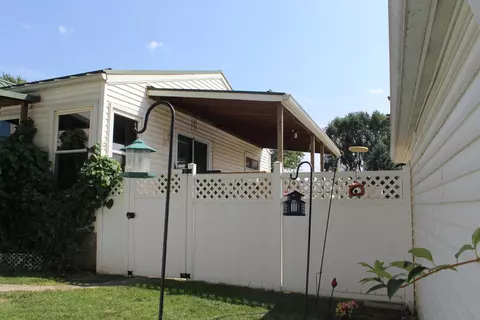 Exterior - 539 Universal Ave, Marion, OH 43302 photo 7 of 7