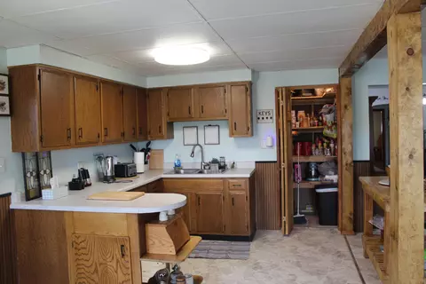 Kitchen - 539 Universal Ave, Marion, OH 43302 photo 1 of 1