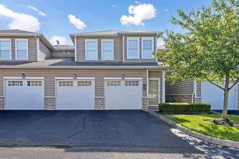 5470 Nottinghamshire Ln, Westerville, OH 43081
