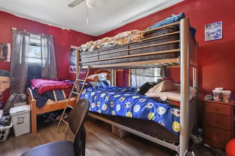 Bedroom - 190 Walnut Creek Pike, Circleville, OH 43113 photo 2 of 2
