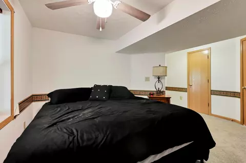Bedroom - 9126 Walnut Dowler Rd, Logan, OH 43138 photo 6 of 7
