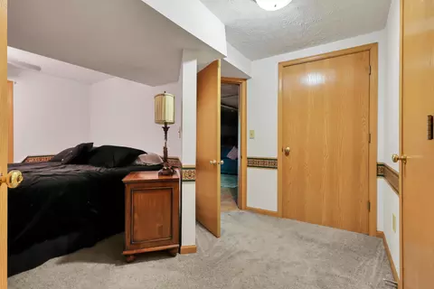 Bedroom - 9126 Walnut Dowler Rd, Logan, OH 43138 photo 7 of 7