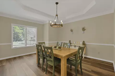 Dining - 5205 Forest Run Dr, Dublin, OH 43017 photo 3 of 4
