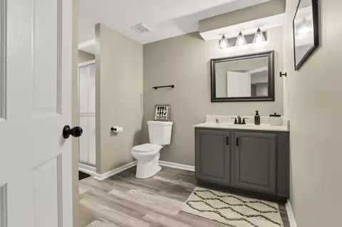 Bath - 5205 Forest Run Dr, Dublin, OH 43017 photo 10 of 13