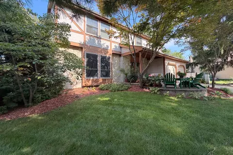 2368 Sherwington Ct, Dublin, OH 43016