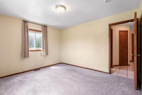 Bedroom - 3333 Blacks Rd SW, Hebron, OH 43025 photo 7 of 8