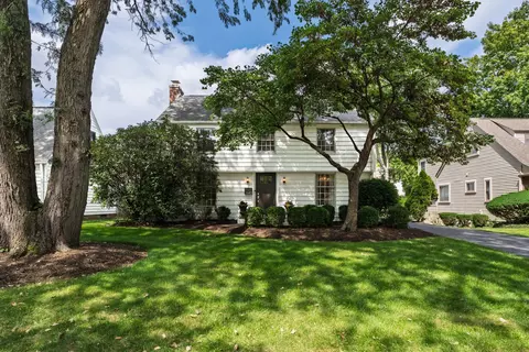 1640 Barrington Rd, Columbus, OH 43221
