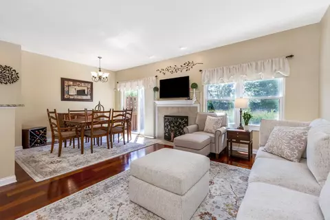 3933 Hill Park Rd, Hilliard, OH 43026