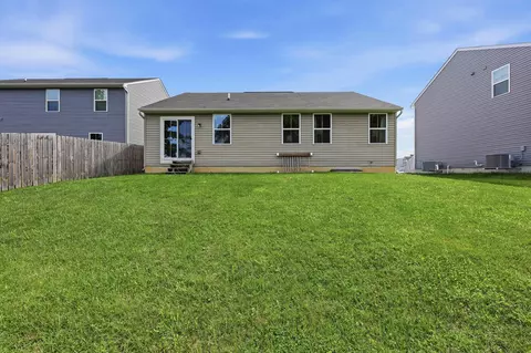 215 S Tuttle Rd, Springfield, OH 45505 photo 4