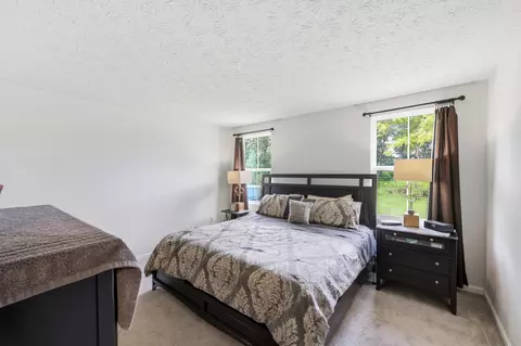 215 S Tuttle Rd, Springfield, OH 45505 photo 7