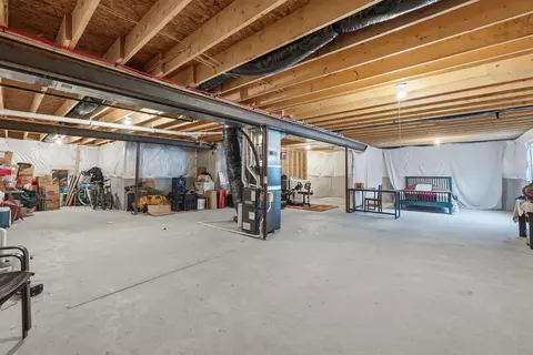 215 S Tuttle Rd, Springfield, OH 45505 photo 6