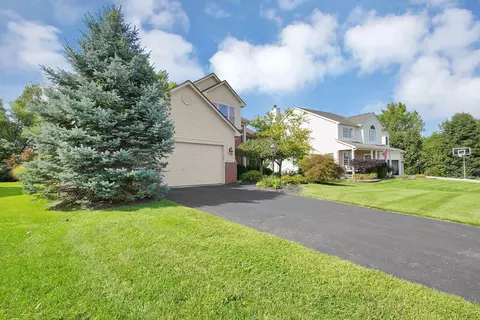 116 Runkle Dr, Pataskala, OH 43062