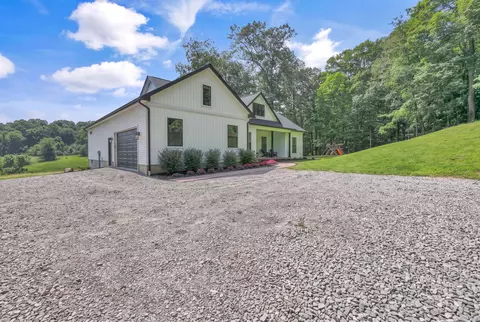 Exterior - 2373 Boving Rd SW, Lancaster, OH 43130 photo 15 of 16