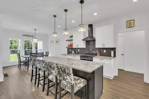 Kitchen - 2373 Boving Rd SW, Lancaster, OH 43130 photo 1 of 7