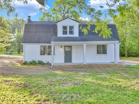 Exterior - 11745 Smith Rd NW, Lithopolis, OH 43136 photo 2 of 10