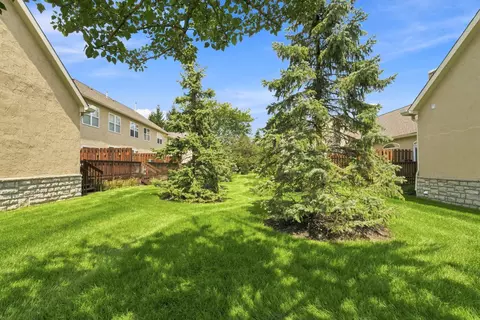 Exterior - 6178 Turvey Loop W, Dublin, OH 43016 photo 6 of 9