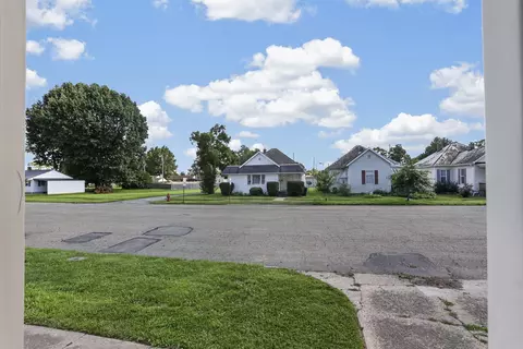 Exterior - 586 E Main St, Logan, OH 43138 photo 7 of 14
