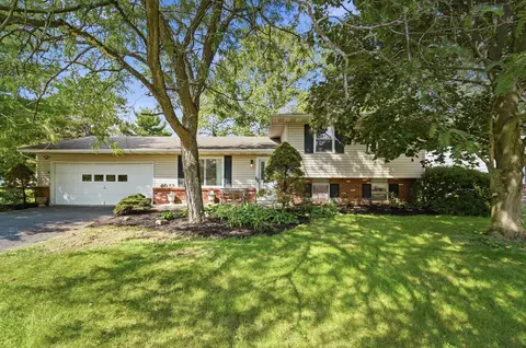 4052 Sequoia Ave, Grove City, OH 43123